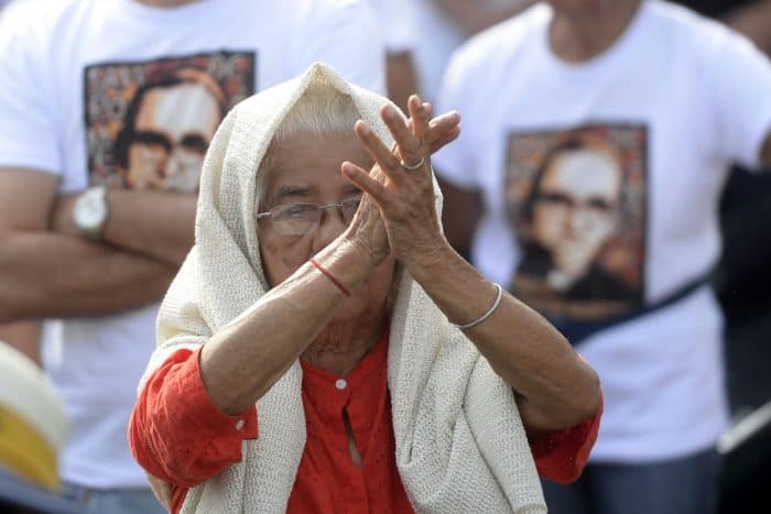 Thousands of  Catholic faithful from various nationalities participate in the ceremony celebrating the beatification of martyr Archbishop Óscar Romero at Las Americas Square in San Salvador, on May 23, 2015. 