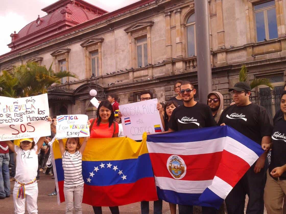 Venezuelans Protest in Costa RIca