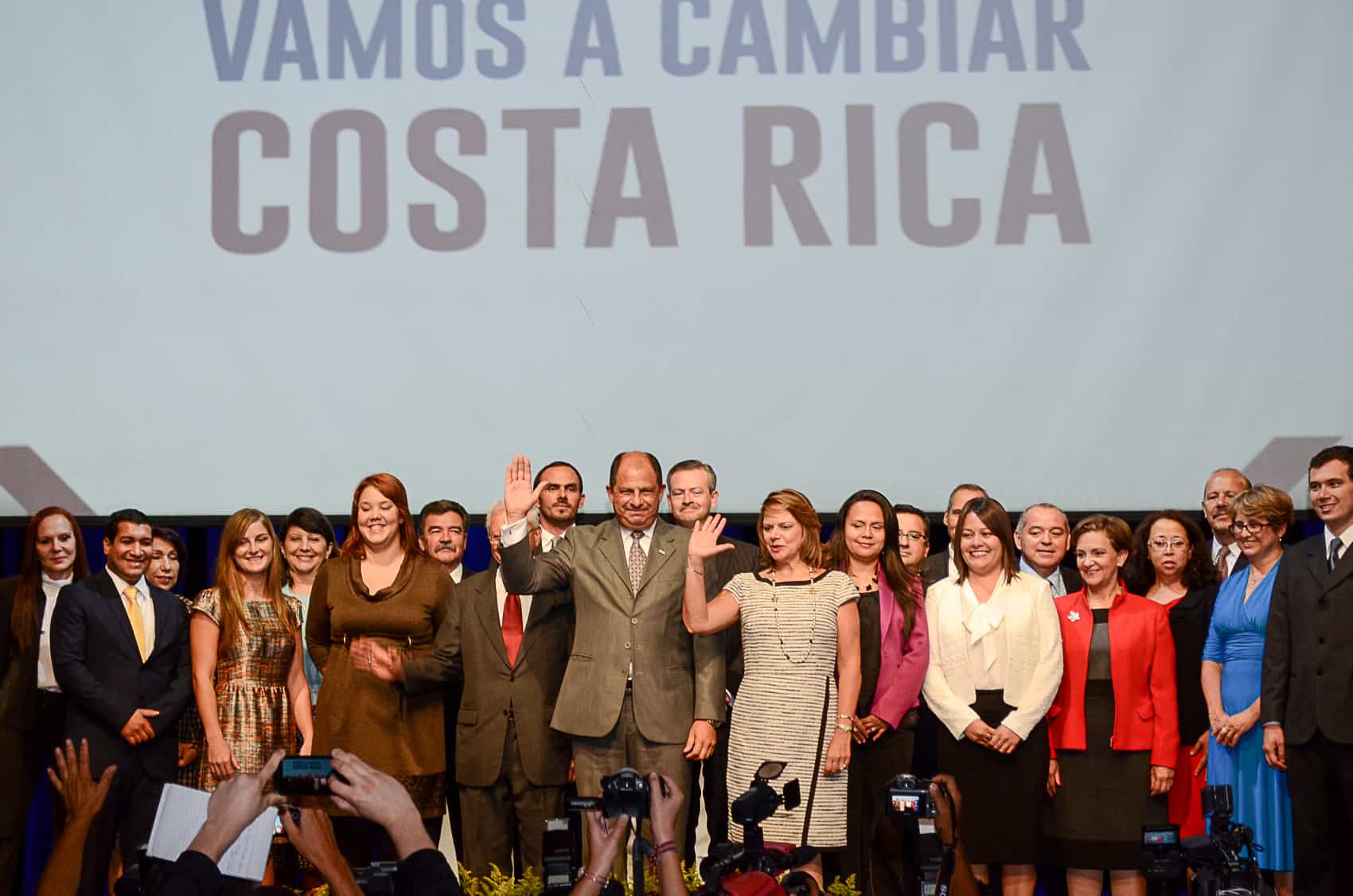 Luis Guillermo Solís & members of his Cabinet