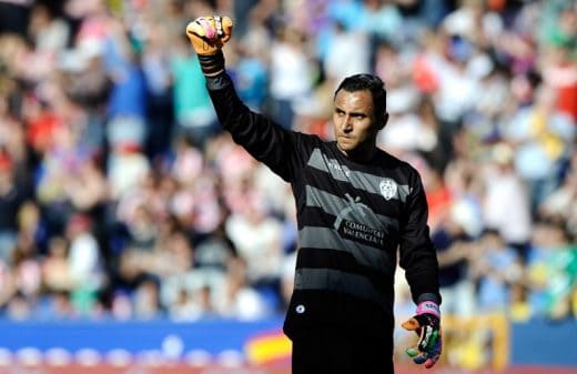 Watch: Keylor Navas makes big save, posts clean sheet in PSG debut