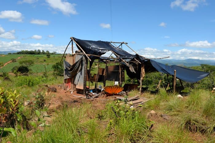A burned home in Salitre, on Bribrí indigenous land.