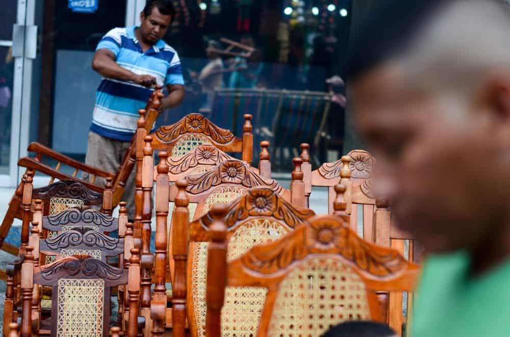 Traditional wooden furniture from Nicaragua at Limón’s market
