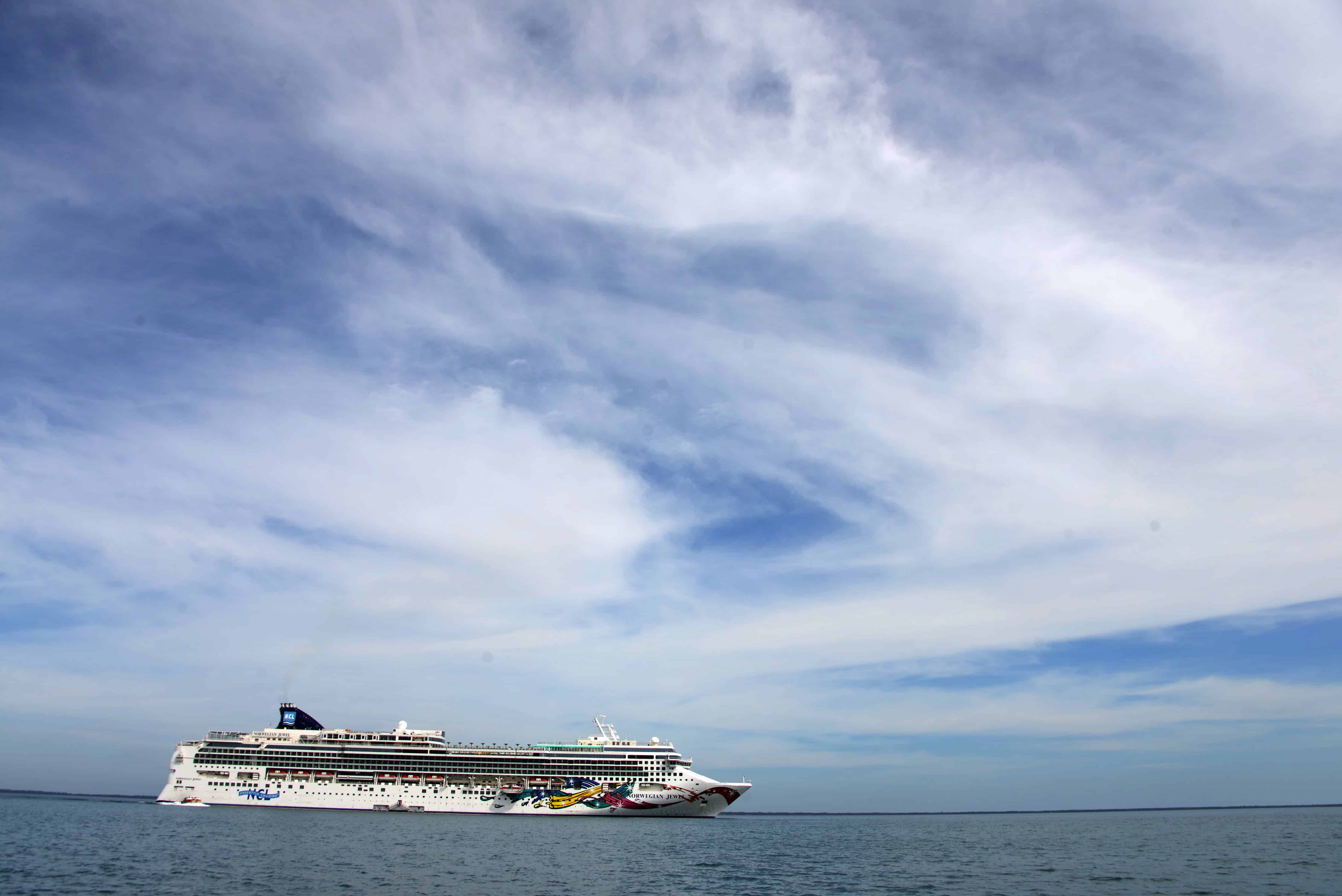 A cruise ship approaches Trujillo, Honduras.