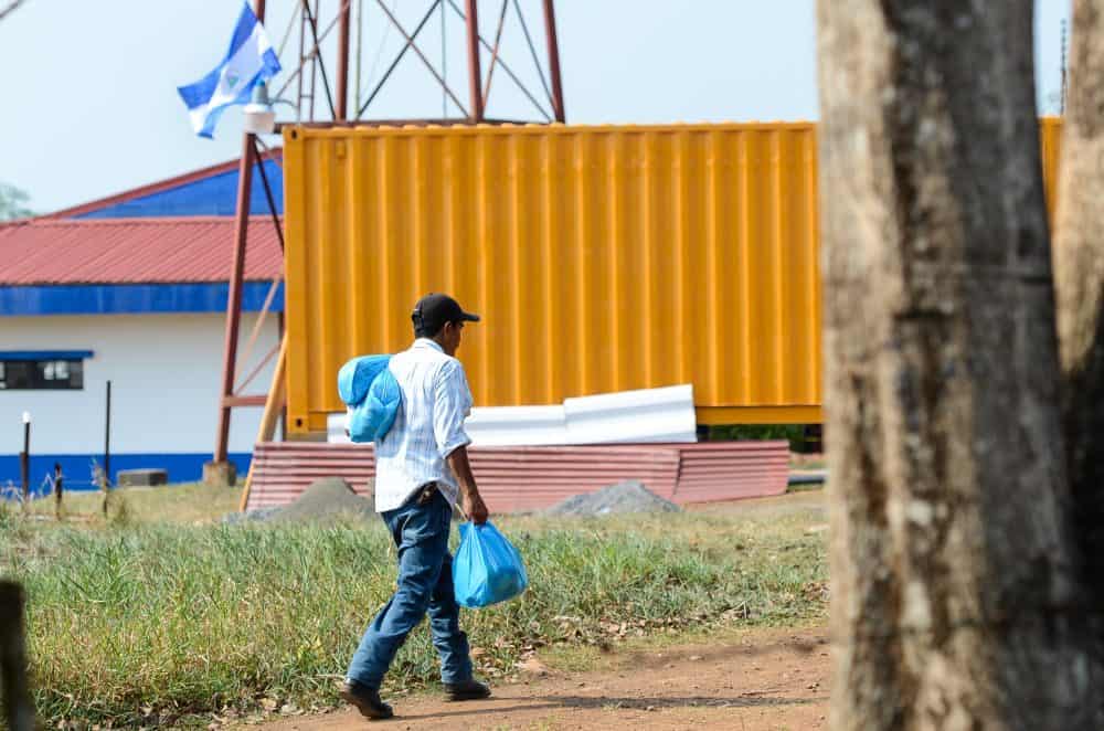 A Nicaraguan walks back to his country from Costa Rica using an illegal route.