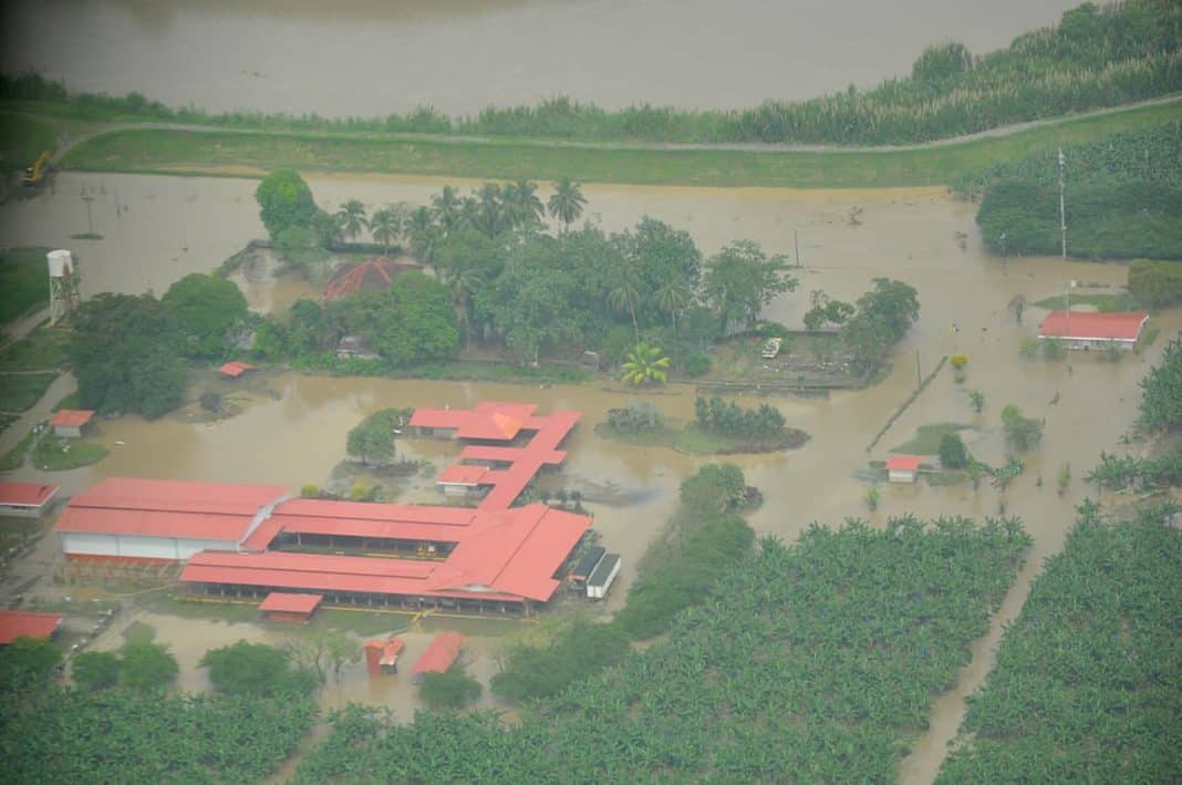 Hundreds left homeless by Costa Rica flooding