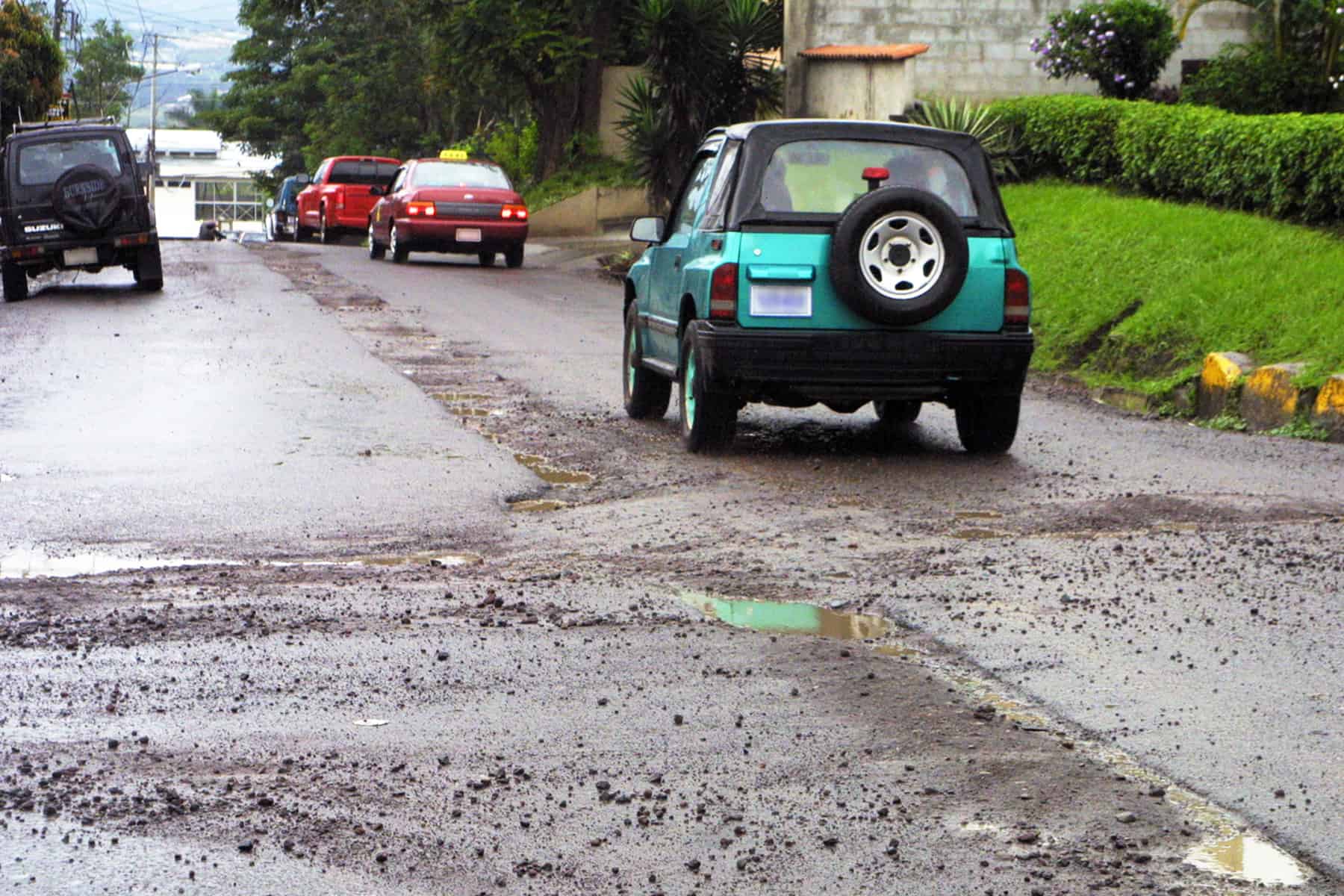 Costa Rica Roads' poor conditions