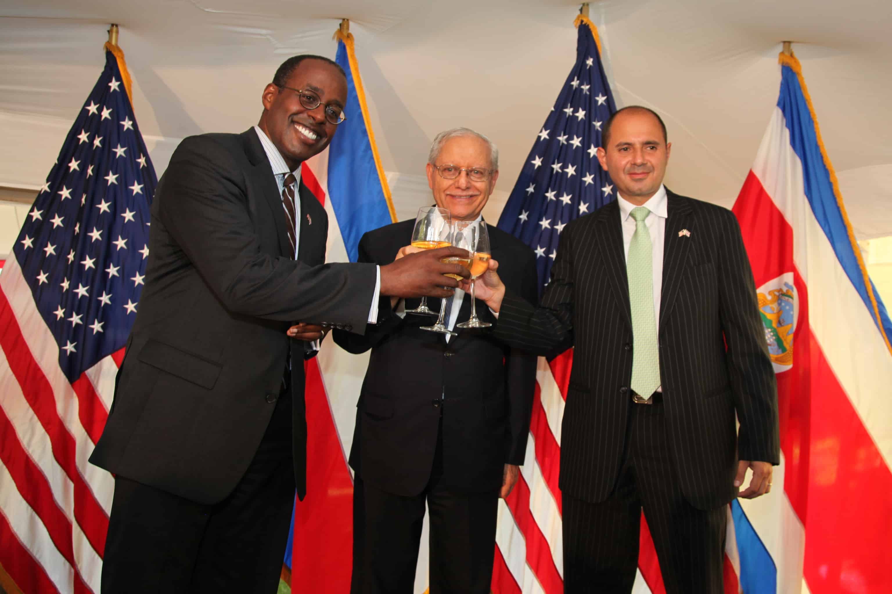From left to right: U.S. Ambassador to Costa Rica S. Fitzgerald Haney, Costa Rican Vice President Helio Fallas, and Costa Rica's acting Foreign Minister Alejandro Solano on July 2, 2015.