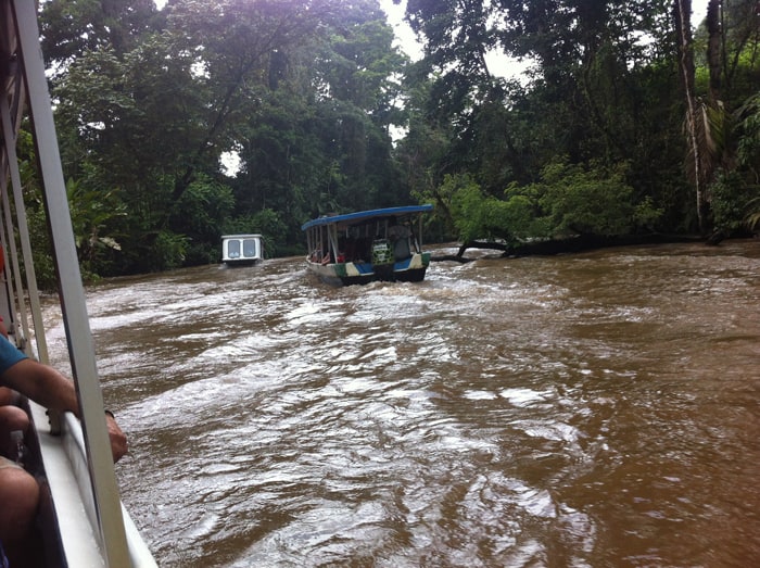 The road to Tortuguero.