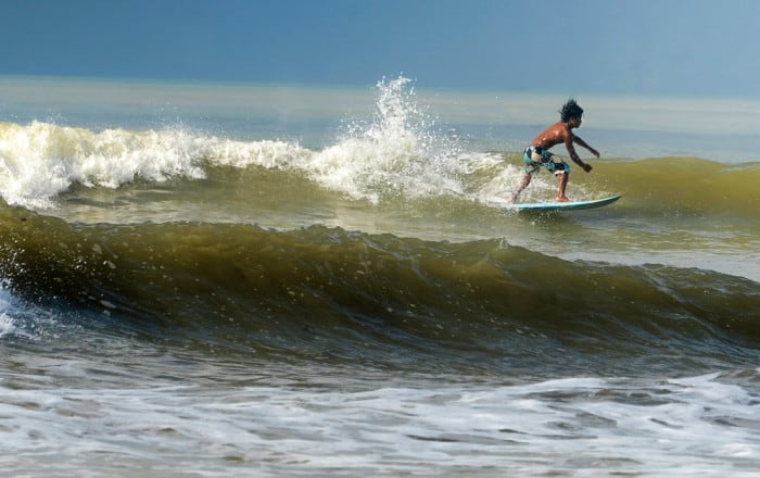 Costa Rican surf camp promotes conservation with annual contest