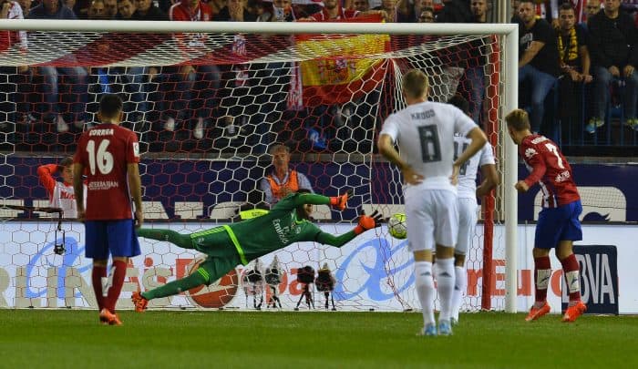 Keylor Navas penalty save