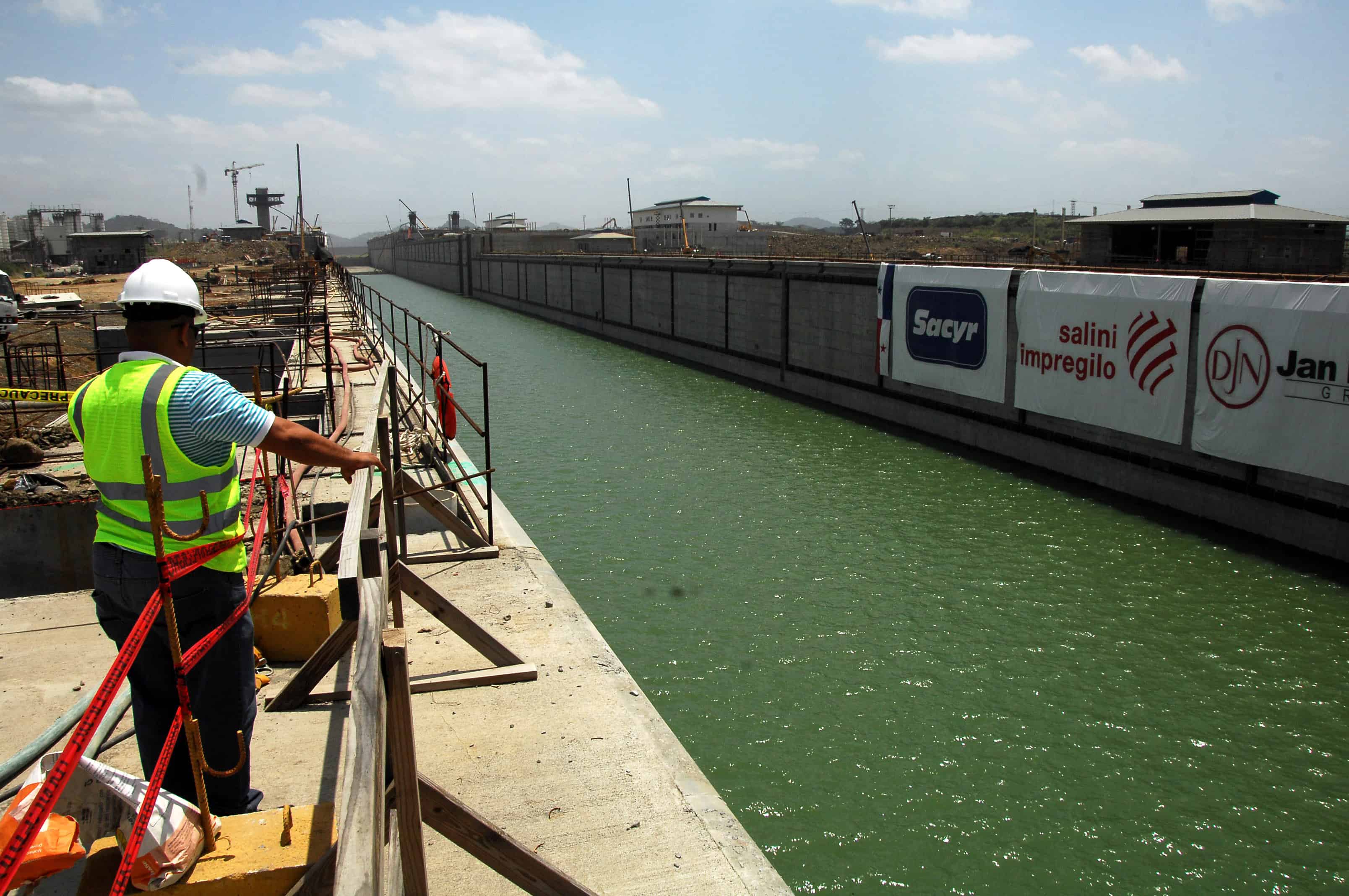 Revitalize the Panama Canal