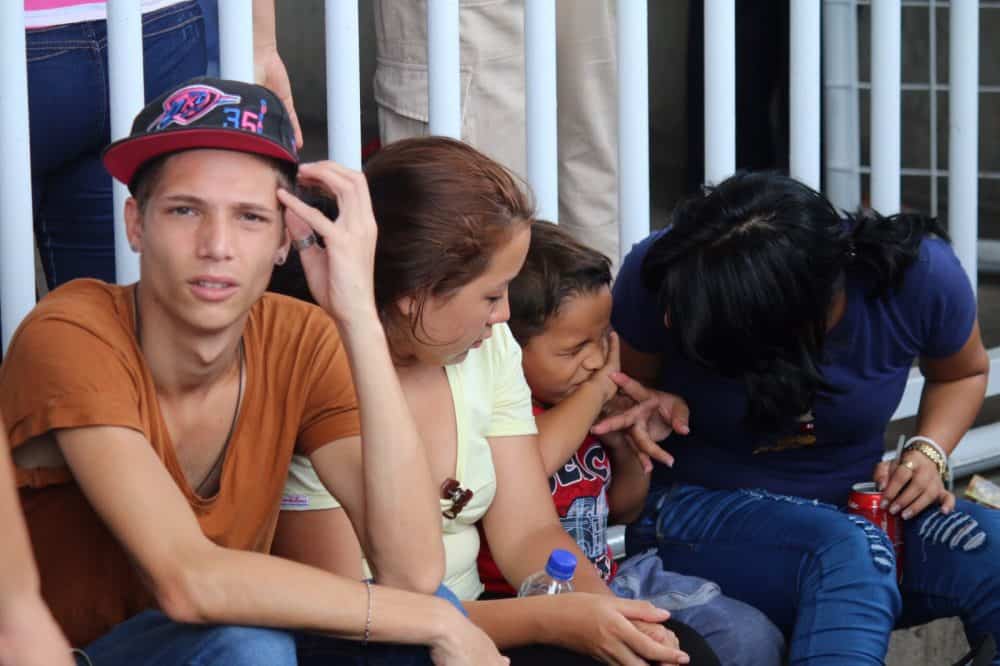 cuban migrant family waiting in Costa Rica