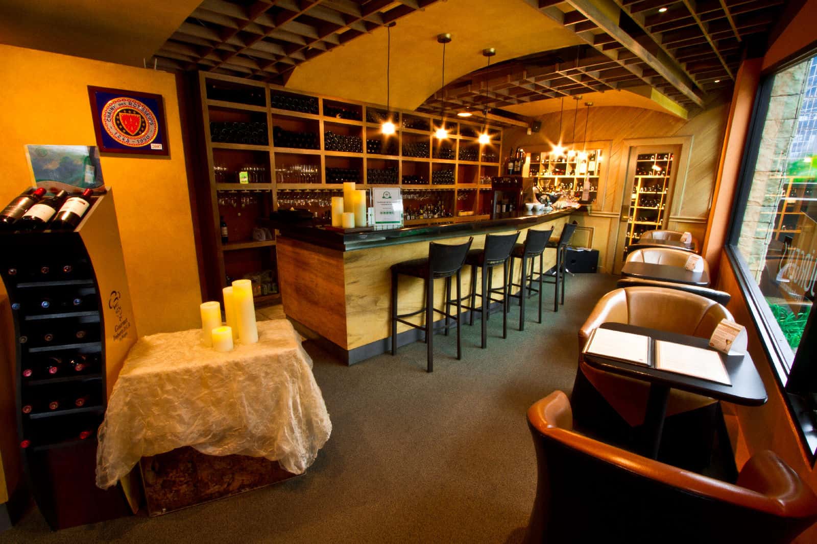 Where can you eat Thanksgiving dinner in Costa Rica?