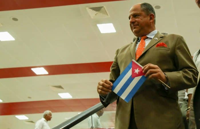 Costa Rican government applauds U.S. decision to stop ‘wet foot, dry foot’ policy on Cuban migrants