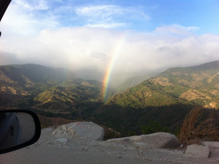 A rainbow on the road to Monteverde.
