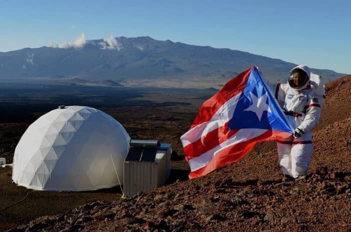 Dr. Yajaira Sierra Sastre during a simulated mission in Hawaii. [Via www.cienciapr.org]