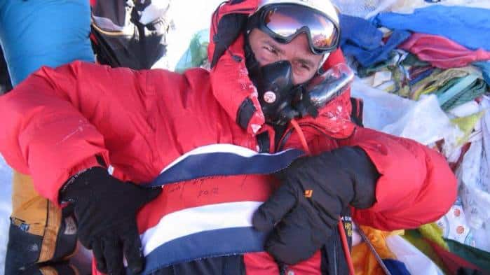 Costa Rican Warner Rojas at Everest