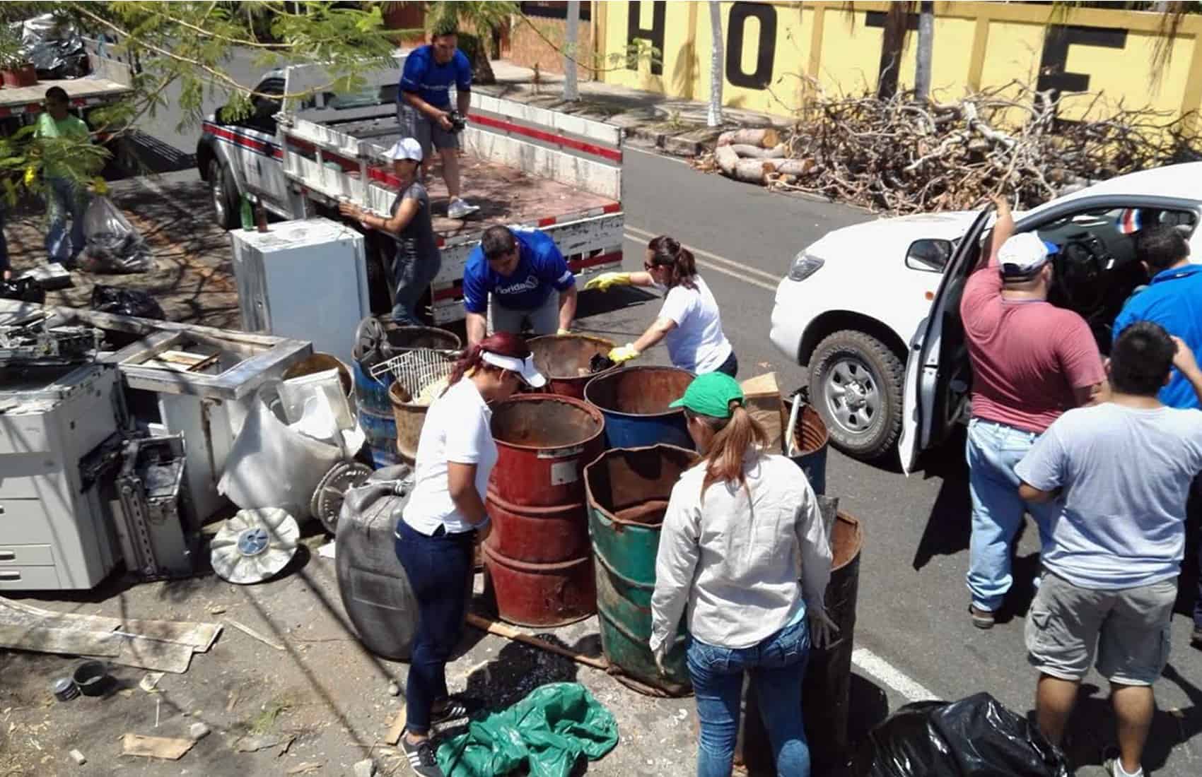 Search of Zika breeding sites in Puntarenas, Feb. 2016