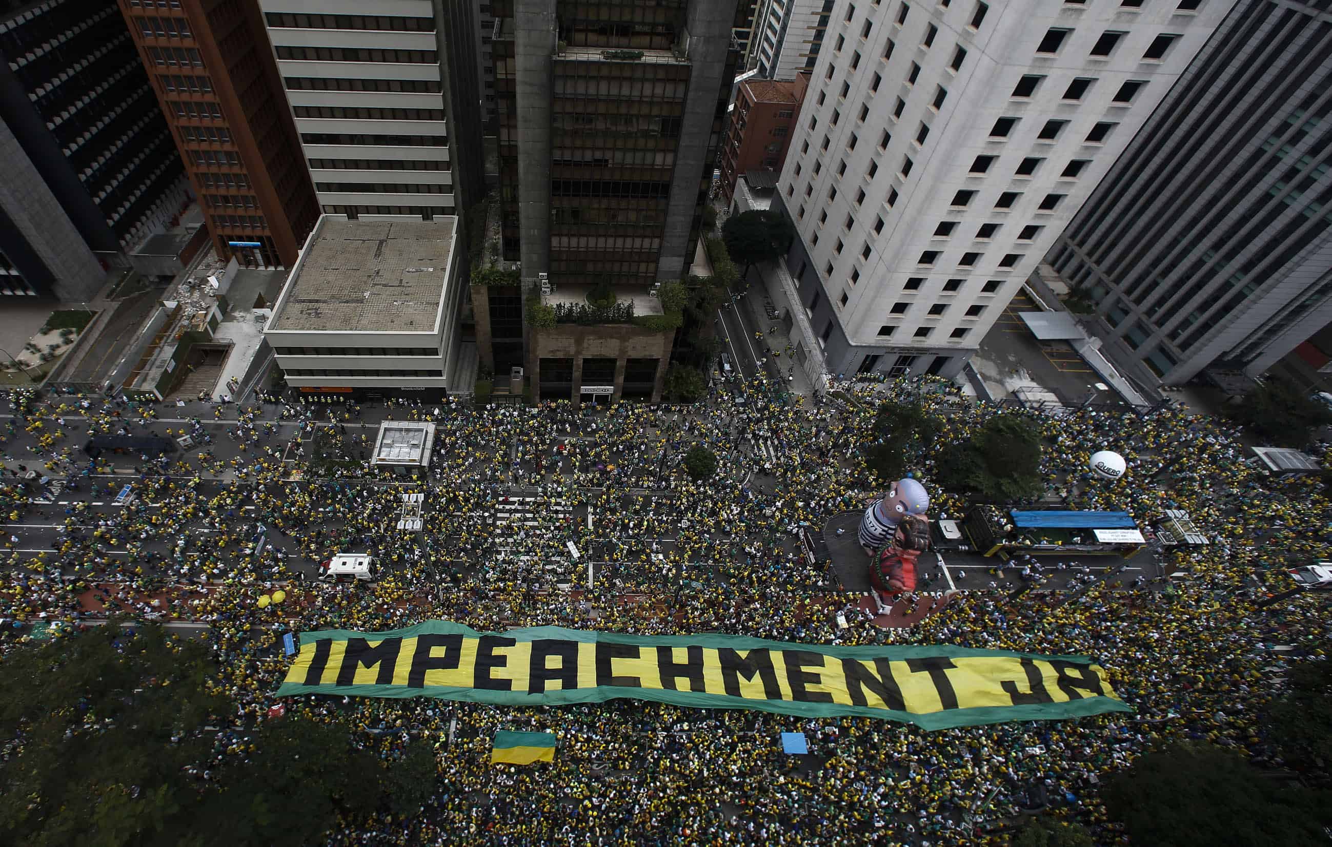 Protesters demand the resignation of Brazilian President Dilma Rousseff on March 13, 2016 in São Paulo.