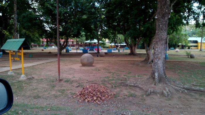 Stone spheres in Palmar Sur park.