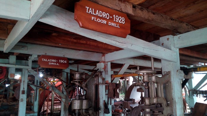 Inside the Eloy Alfaro factory.
