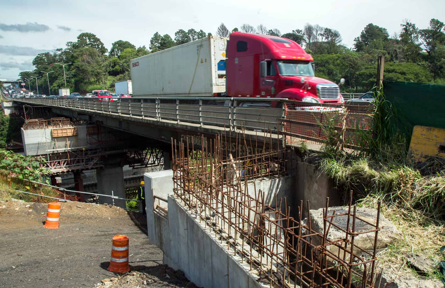 Traffic over La Platina bridge. General Cañas Highway. Sept. 7, 2016.