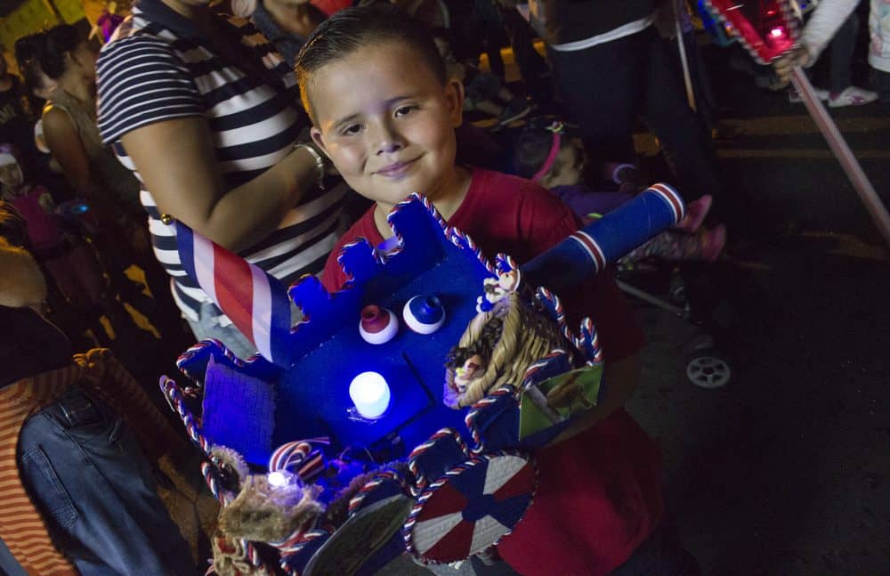 Costa Rica lantern parade Kids