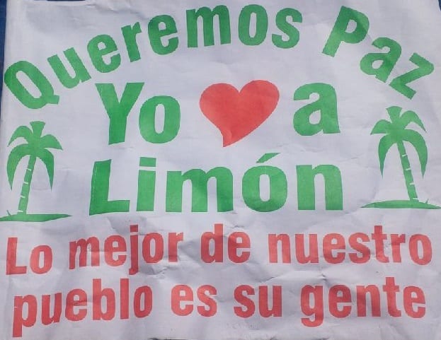 A sign from a peace march in Limón on Oct. 15, 2016.