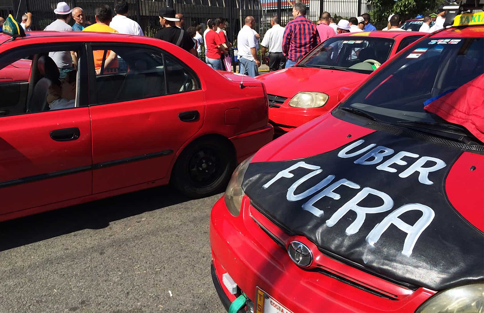 Taxis, drivers demonstrations against Uber