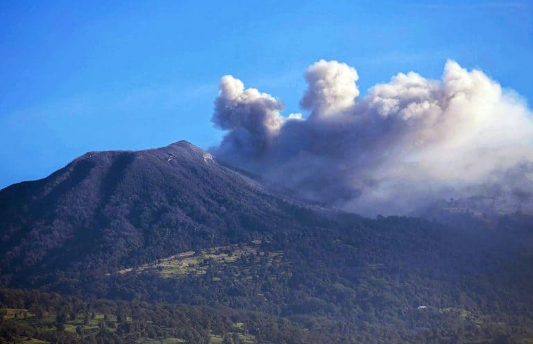 Ashes from Turrialba Volcano reach Costa Rica's capital