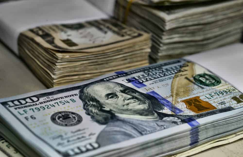 El Salvador marks 20 years of dollarization with weak economic impulse