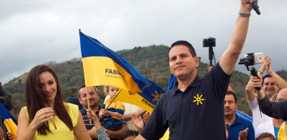 National Restoration Party (PRN) presidential candidate Fabricio Alvarado (R) and his wife Laura Moscoa (L) attend a campaign rally in San Josë, Costa Rica on March 24, 2018.