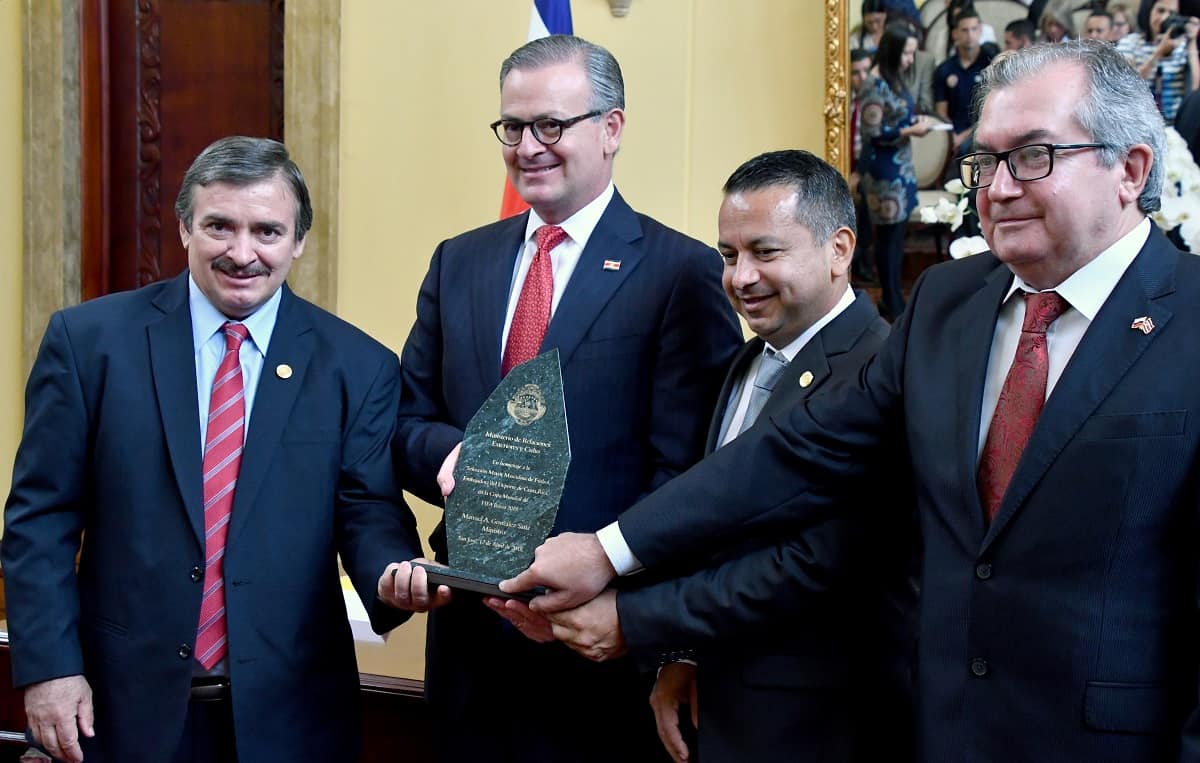 Left to right, Costa Rica's National Men's Soccer Team Coach Oscar Ramirez, Minister of Foreign Affairs Manuel González, Costa Rican Football Federation (FEDEFUTBOL) President Rodolfo Villalobos and the Russian Federation's ambassador to Costa Rica, Alexander Dogadin, pose during a ceremony to name La Sele as an official ambassador during the upcoming FIFA World Cup in Russia. The ceremony took place in San José on April 12.