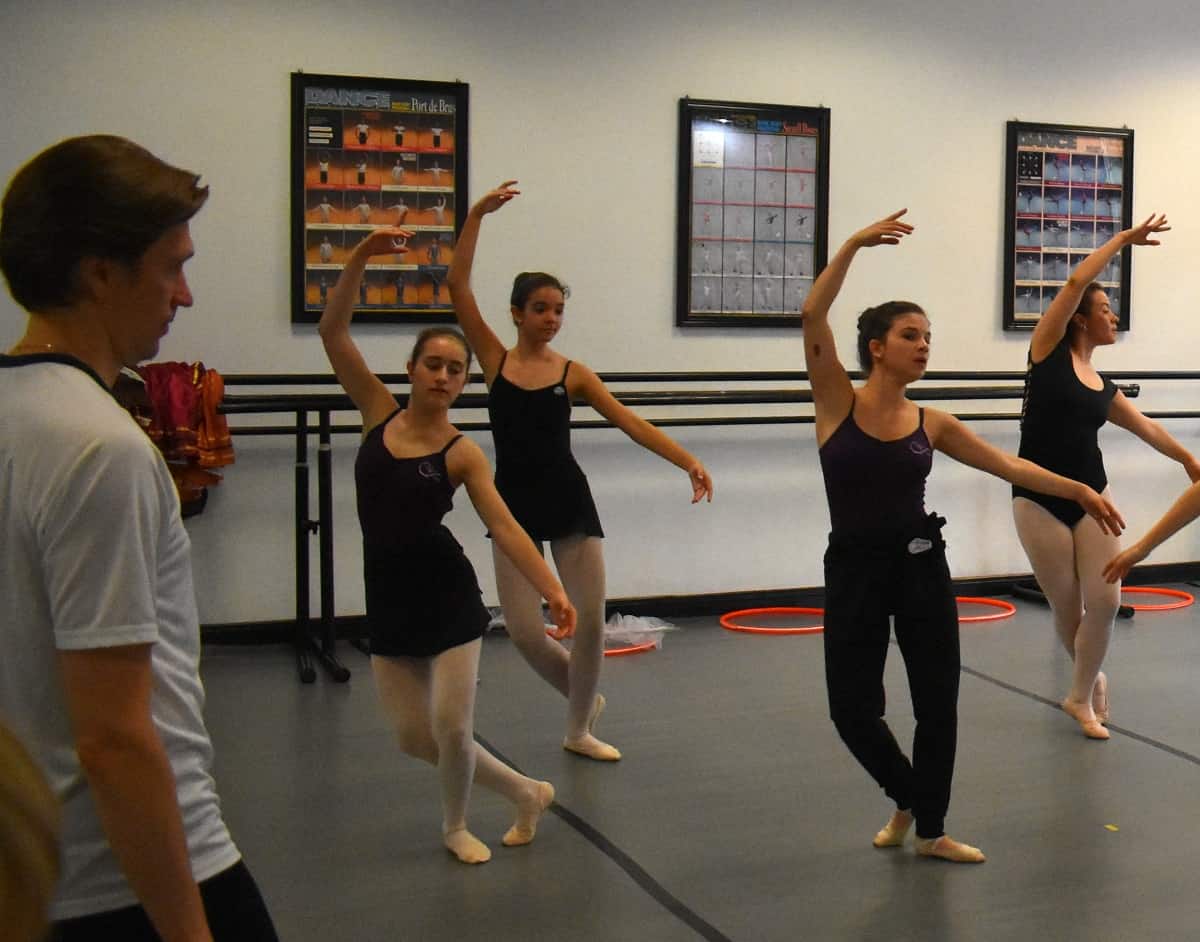Dancers from a U.S. company will benefit a Costa Rican nonprofit.