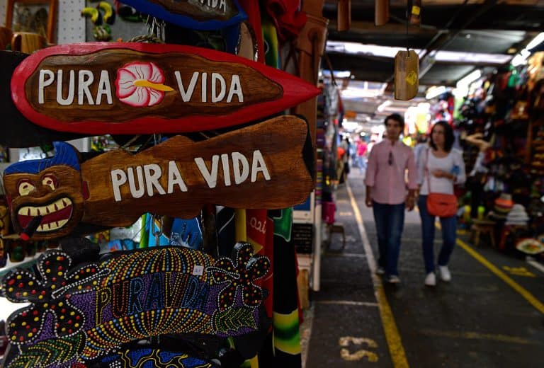 Costa Rica’s Tourism in Crisis: Why U.S. Visitors Drop but Europe Flies In