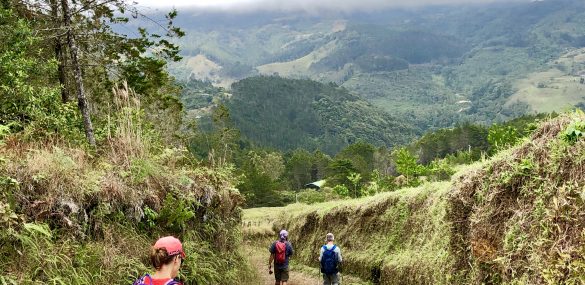 Hiking El Camino de Costa Rica.