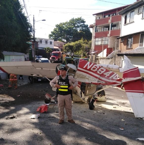 A single-engine plane crashed in Pavas, San José, Costa Rica.