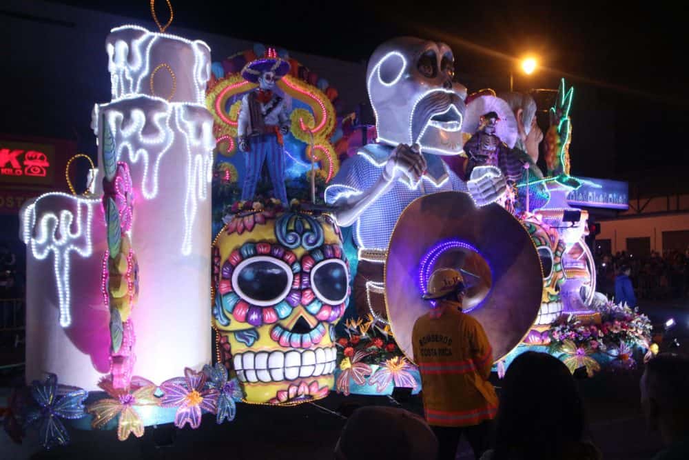 A float in the Festival de la Luz