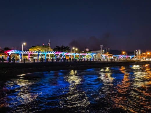 Puntarenas inaugurates new oceanside park