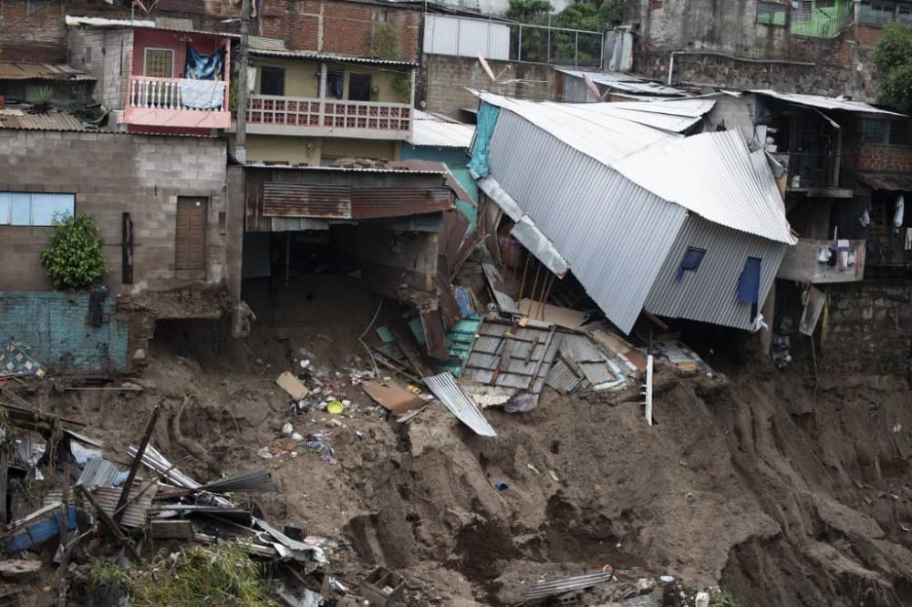 Deadly Tropical Storm Amanda hits El Salvador, Guatemala