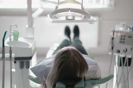 Discounted prices on dental implants in Costa Rica through July 2020