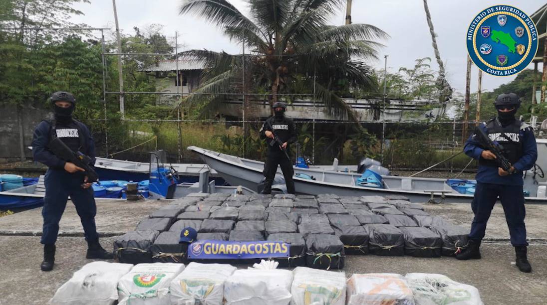 The Public Security Ministry seized two tons of cocaine in an operation aided by Colombian and U.S. authorities.