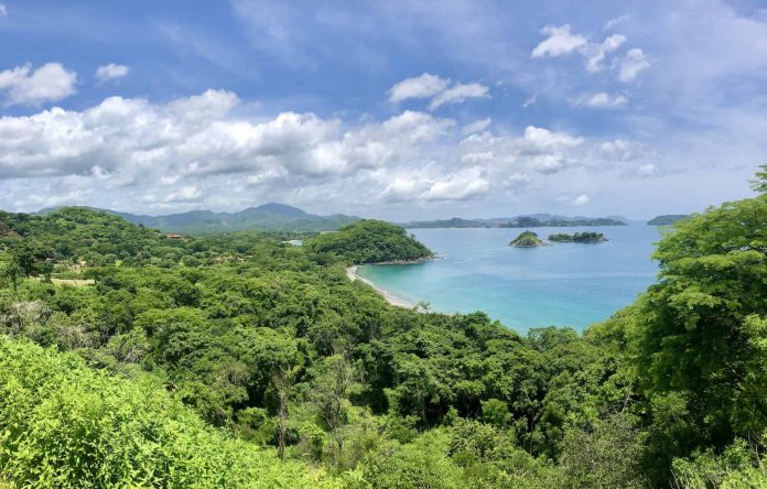 Vista de Las Catalinas y Potrero, Guanacaste