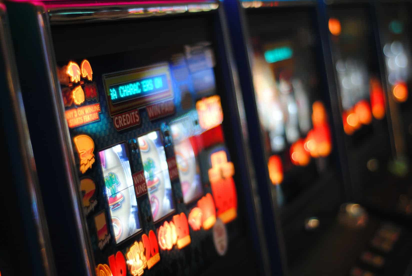 The high stakes of digital slots: How casinos beat the competition for Costa Rican players