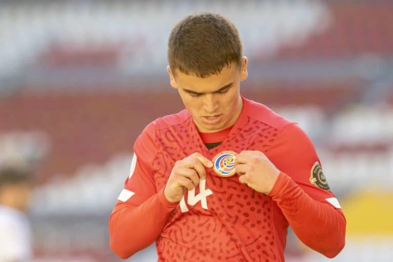 Costa Rica dominates Dominican Republic in duel of the eliminated