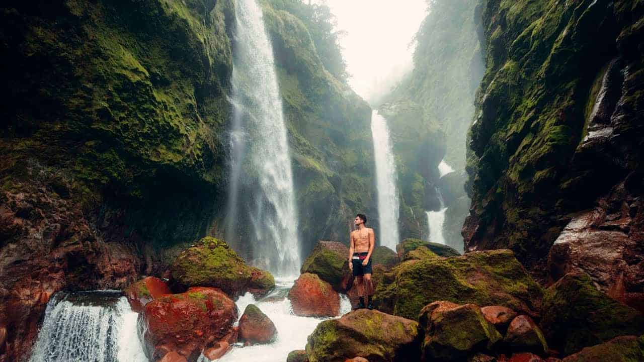 Influencer Rob Strok shared a video highlighting Costa Rica's many ecotourism attractions.