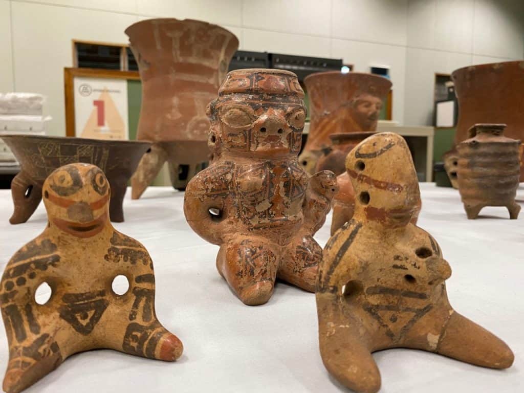 Pre Columbian artefacts returned to Costa Rica in 2021.