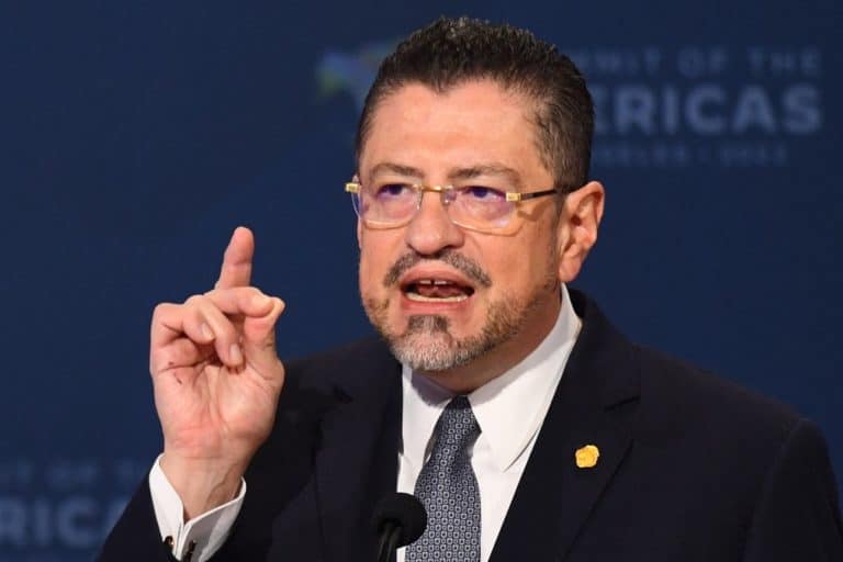 Costa Rica AG Seeks to Lift Chaves Immunity in Contract Scandal