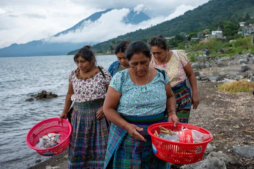 Guatemala Lake Cleanup