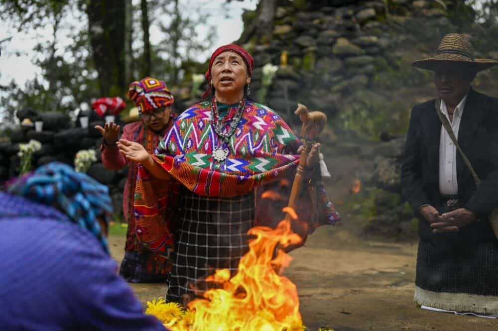 Guatemalan Mayans Commemorate Five Centuries of Resistance